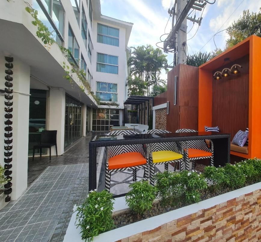 9 สวีท ลักชัวรี บูทิก โฮเต็ล Hotel เชียงใหม่ ภายนอก รูปภาพ