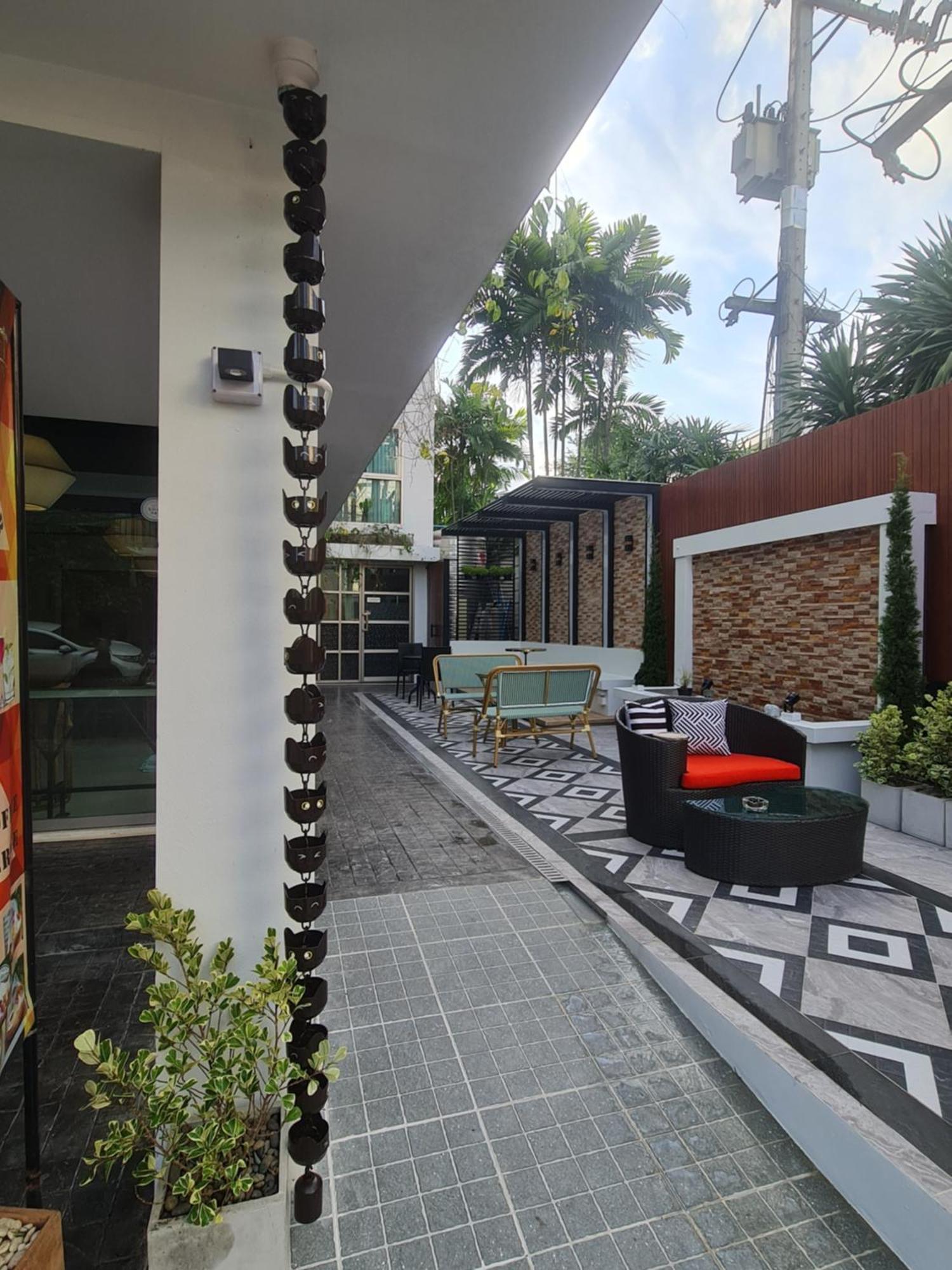 9 สวีท ลักชัวรี บูทิก โฮเต็ล Hotel เชียงใหม่ ภายนอก รูปภาพ