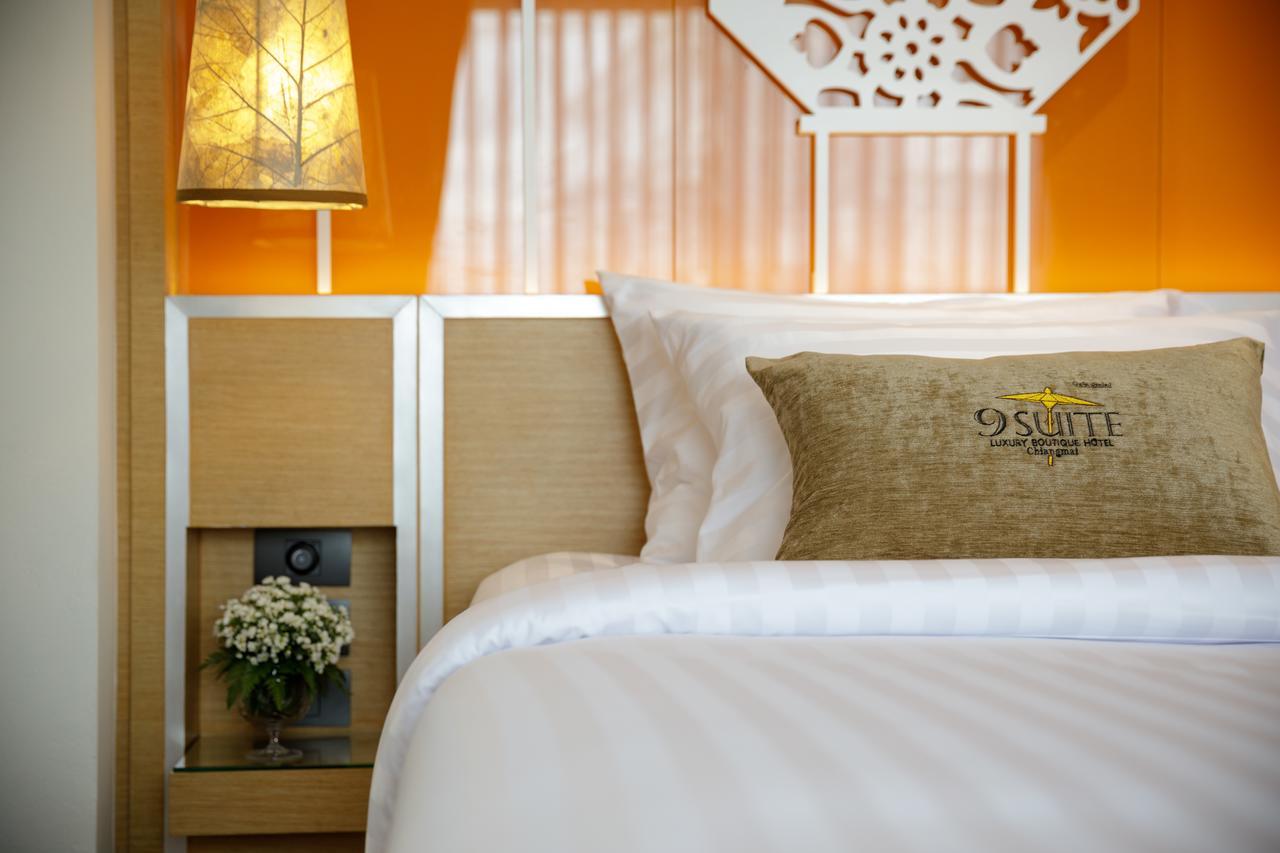9 สวีท ลักชัวรี บูทิก โฮเต็ล Hotel เชียงใหม่ ภายนอก รูปภาพ