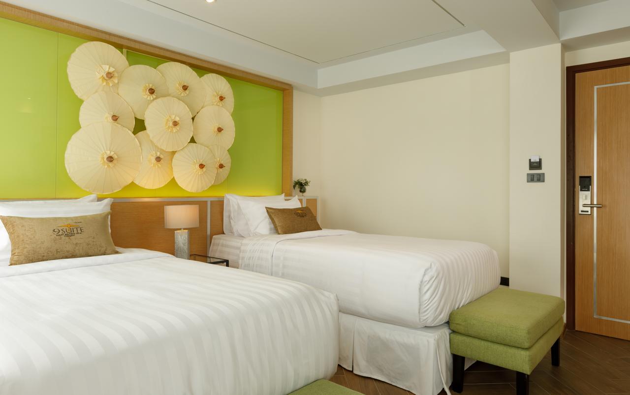 9 สวีท ลักชัวรี บูทิก โฮเต็ล Hotel เชียงใหม่ ภายนอก รูปภาพ